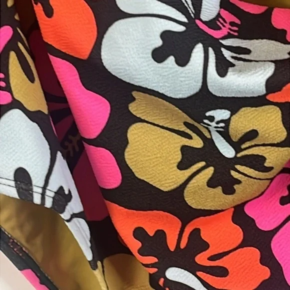 Rip Curl Hibiscus Heat  Long Sleeve Surfsuit Black Pink Orange Floral Size 2XL - Picture 8 of 12